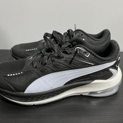 Women's Road Running Shoes Size 8🔴