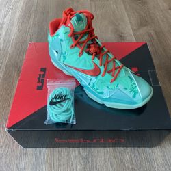 Nike Lebron 11 “Christmas”