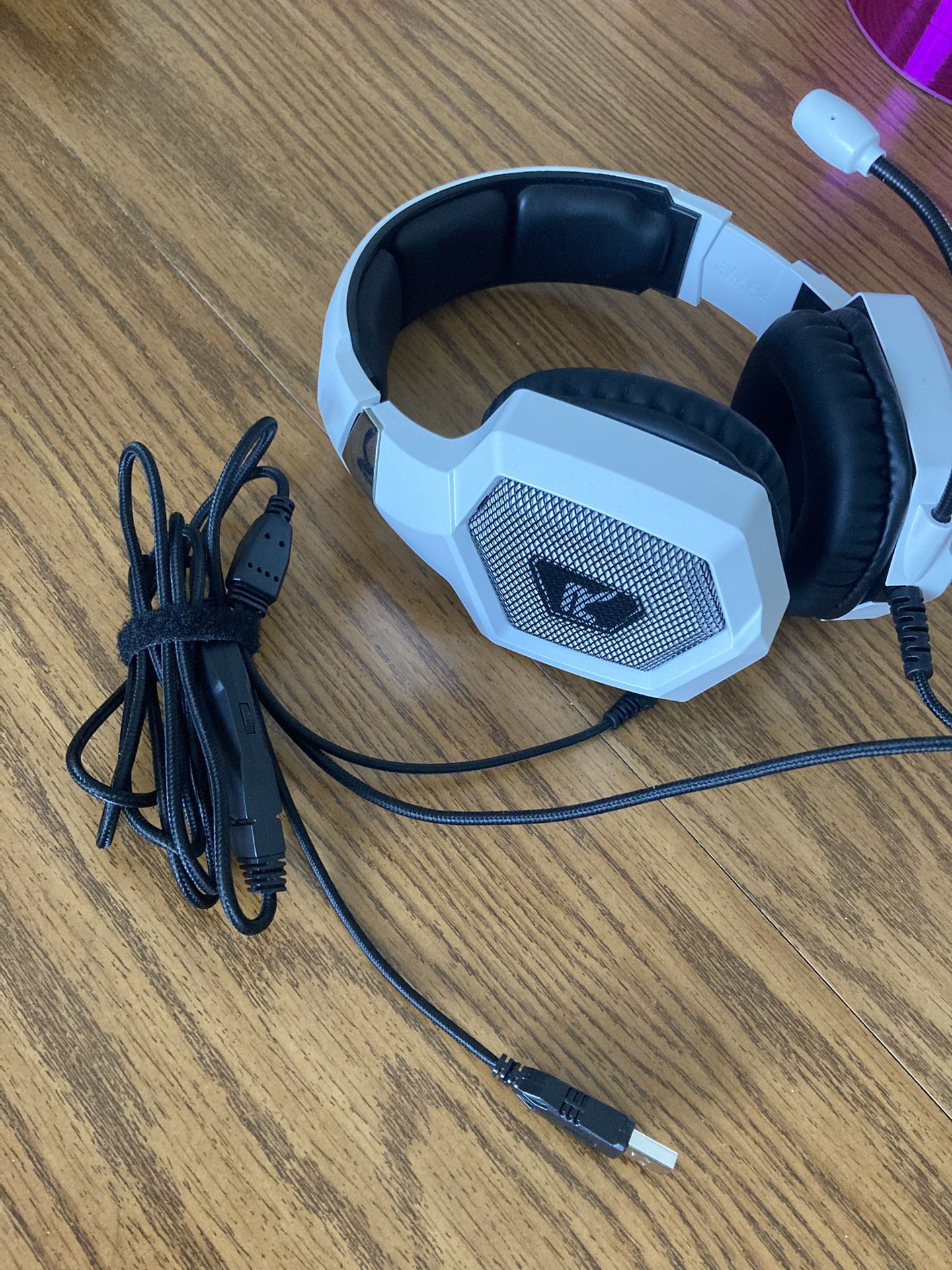 Gaming Headphones Like New