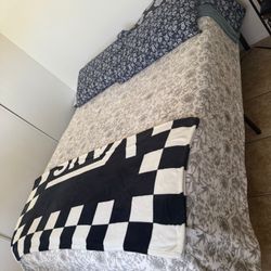 Queen Size Bed, Metal Frame