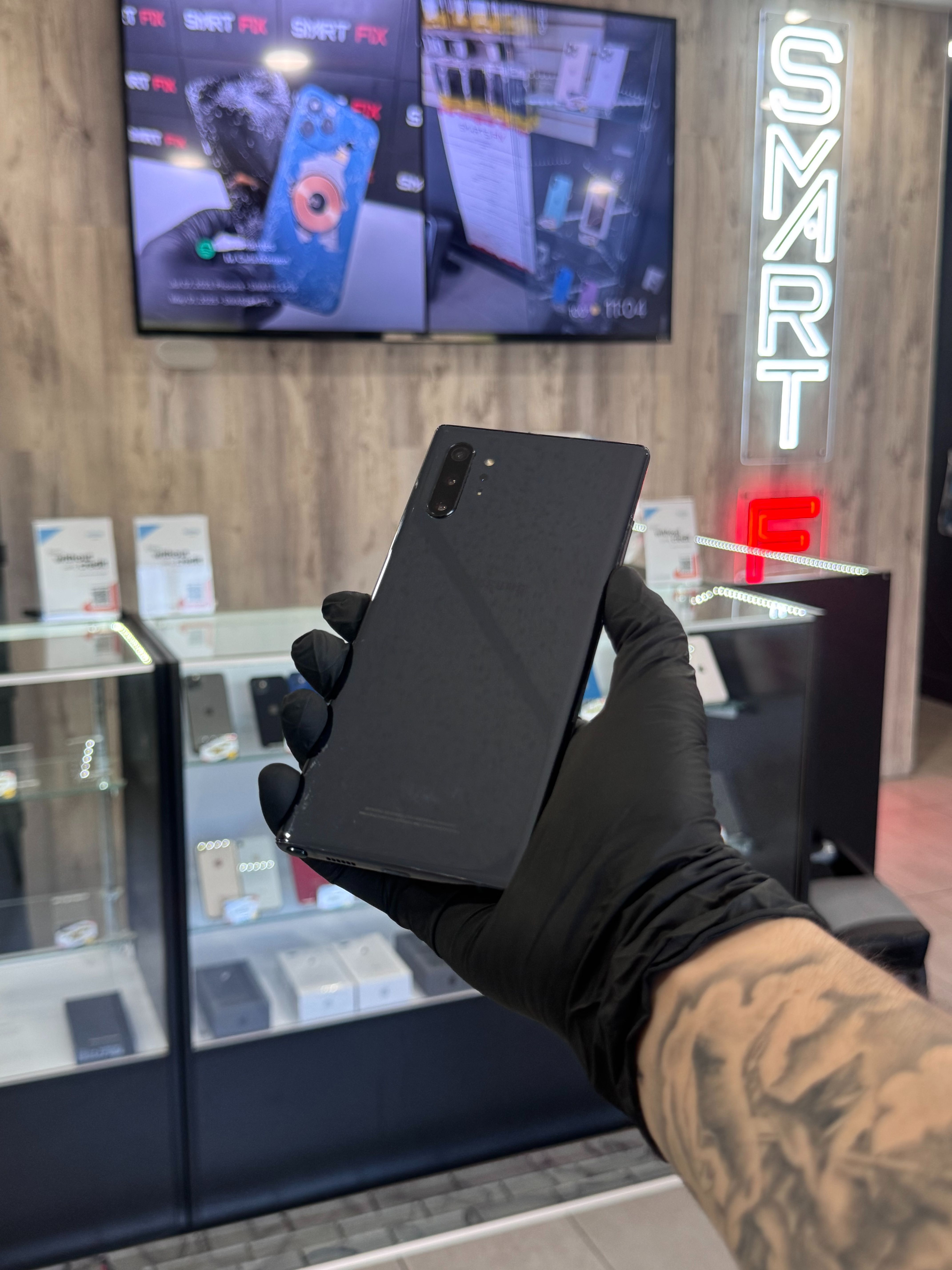 Samsung Galaxy Note 10 Plus 128 GB Black (Unlocked) + Warranty