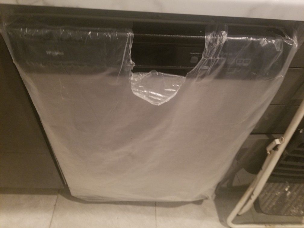 New stainless steel dishwasher