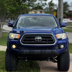 TOYOTA TACOMA SR5 2019
