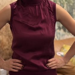 Elle Tahari Burgundy Sleeveless Mock Neck Silk Front Knit Top – Wool Cashmere Blend