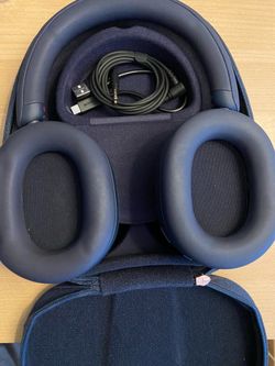 Sony wh-1000XM5 headphones noise cancellation