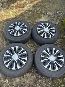 15” 5 Lug Wheels With Hubcaps