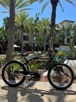 Electra Flying Sue 3i Roadster Beach Cruiser