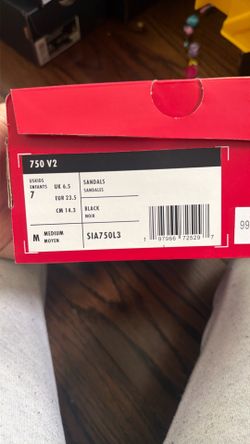 New balance sandals