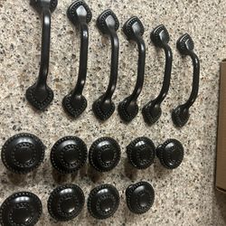 Kitchen Handles And Knobs