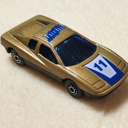Golden Turbo 11 Car