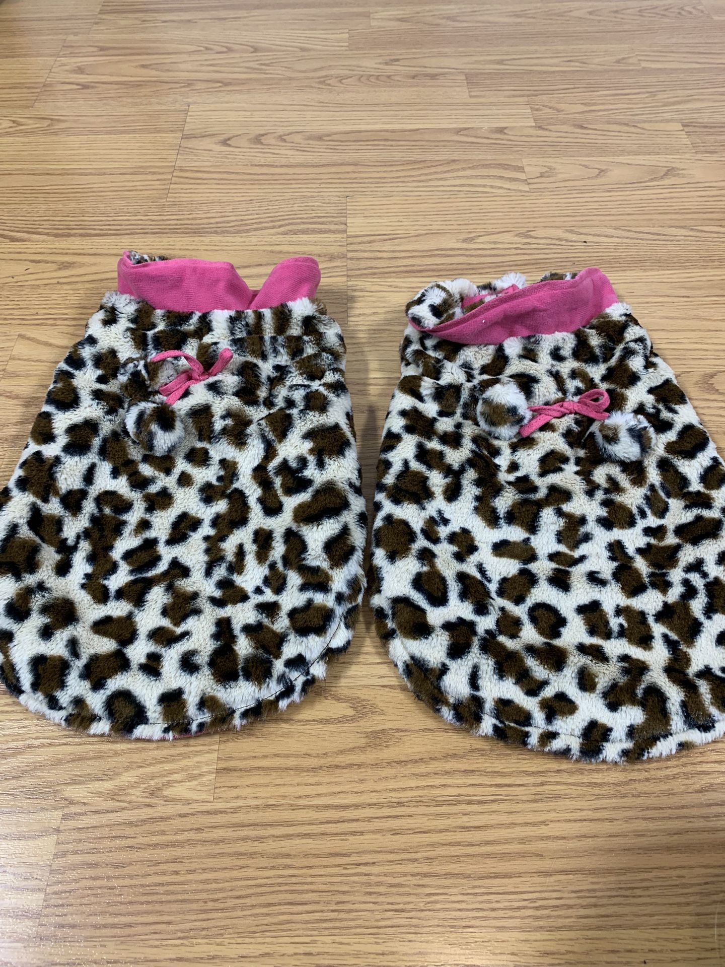 2 Twin Medium Size Leopard Dog Coats With Tassels And Bows