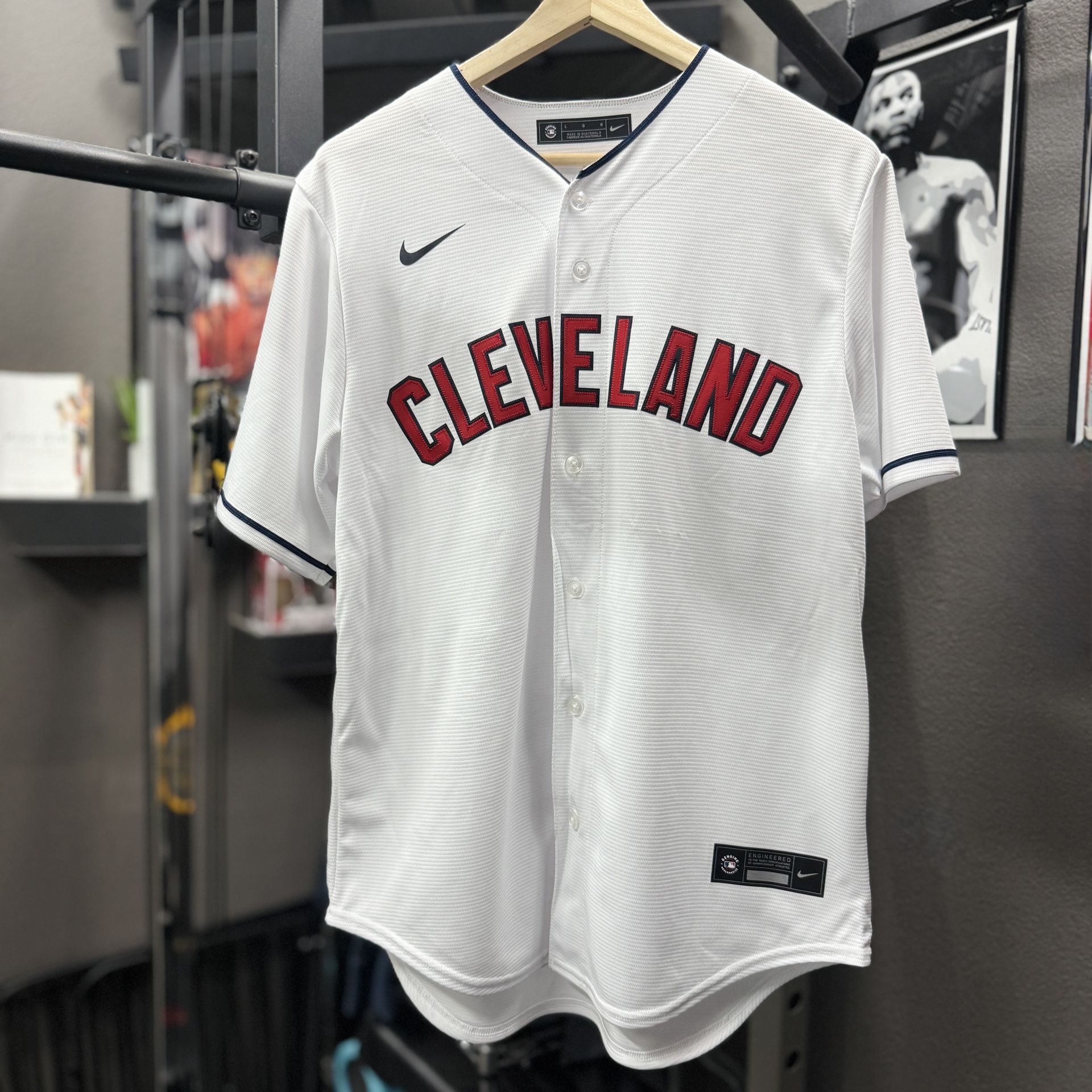 Nike Cleveland Guardians Home White Baseball Jersey $115 Men's Large NWOT