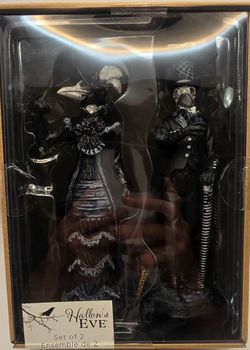 š HALLOW'S EVE GOTHIC HALLOWEEN FIGURINES ā SET OF 2!
