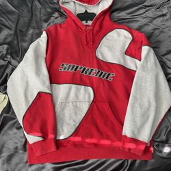 Supreme Hoodie 