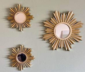Wall decor