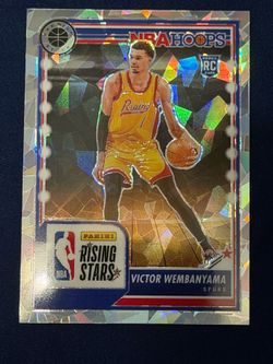 2023 Panini - Premium Stock NBA Hoops Victor Wembanyama #282 Cracked Ice RC