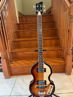 Jay Turser Violin Bass (Mint)