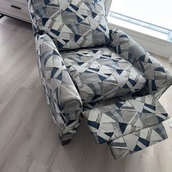 Recliner 