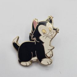 2010 Disney pins rare retired Figaro from Pinocchio