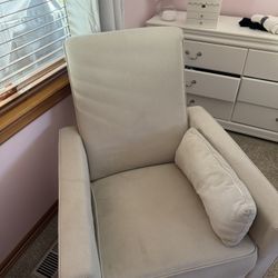 Free Rocking/Swivel Chair