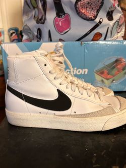Nike Blazer Mid–style sneakers (white leather with a black Swoosh and suede toe cap us 7