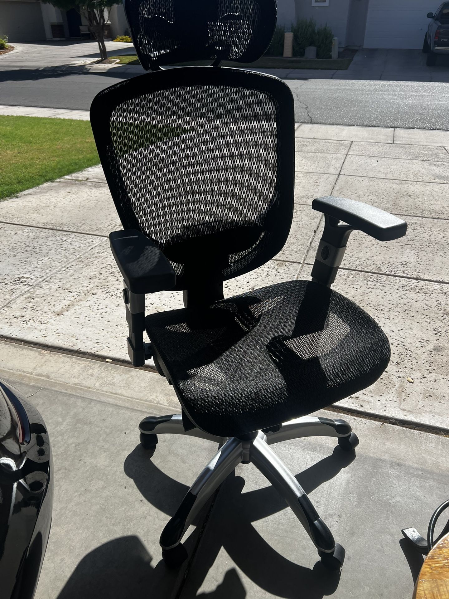 Mesh Office Chair-black