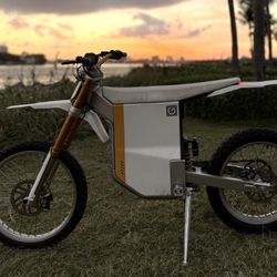 $PRICE REDUCED$ 2025 Gowow Ori E-Moto E-Bike