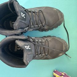 On Cloud Hiking Boots