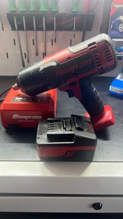 Used snap on 1/2 impact wrench 18v
