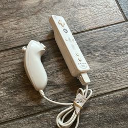 Nintendo Wii Controller And Nunchuck