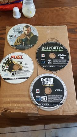 4 PS3 Games Grand theft auto IV Fuel Guitar Hero Call of Duty