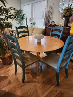 Hardwood Round Table 4 Ladder Back Chairs