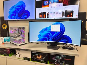 RTX 5090 GAMING PC + MONITOR COMBO  - HIGH END GAMING PC AMD RYZEN 9-9950X3D | NVIDIA RTX 5090 GRAPHICS CARD | 64 GB DDR5 RGB RAM | 4 TB NVME SSD |