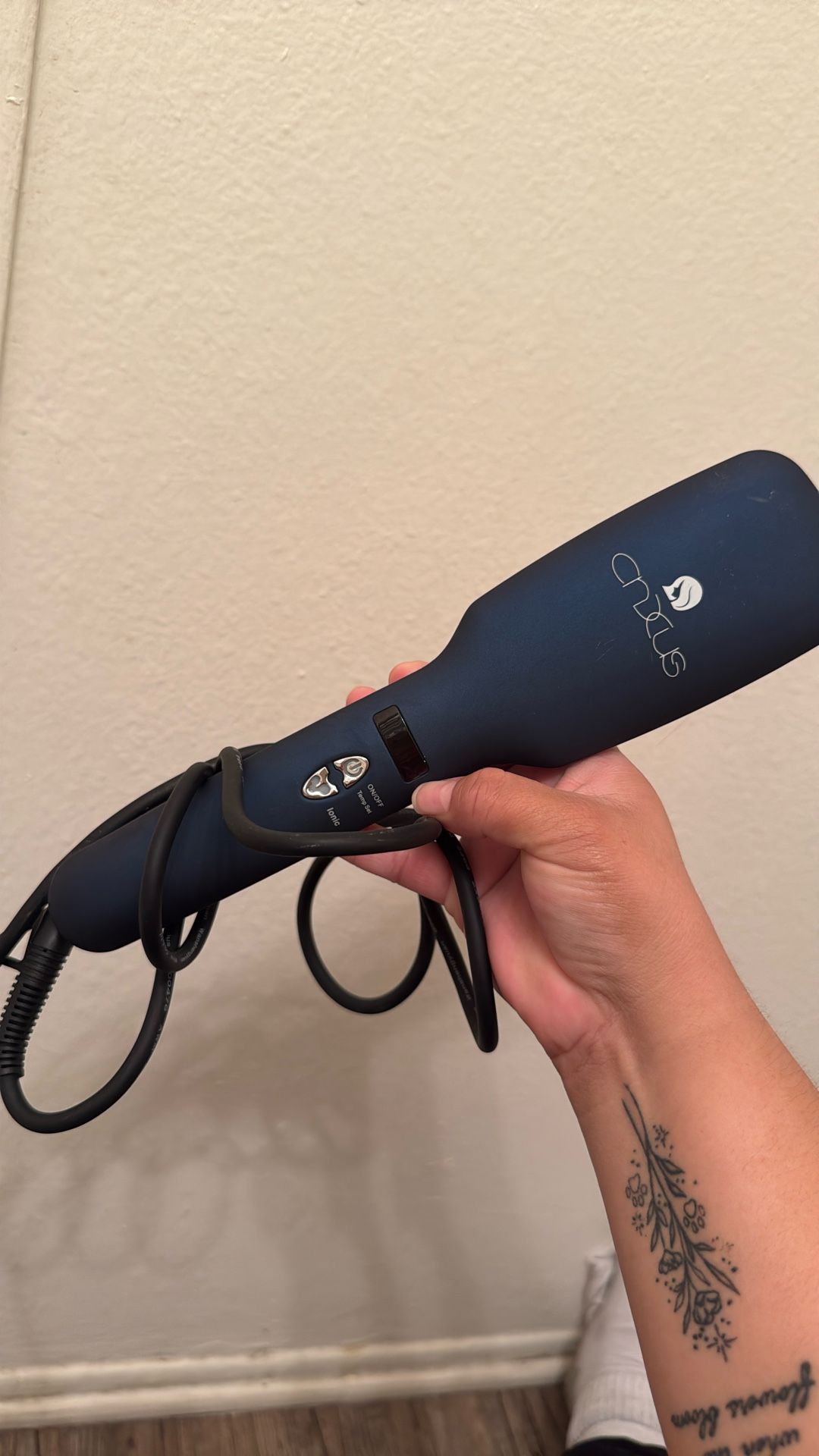 Hairbrush Straightener Brand New