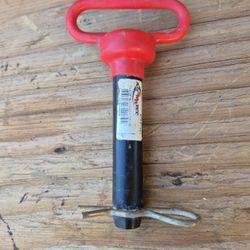 Hitch pin wire retainer 