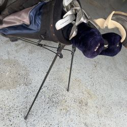 Right Hand Men's Set of 13 golf clubs with bag 