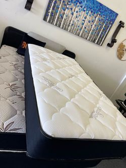 Twin mattress