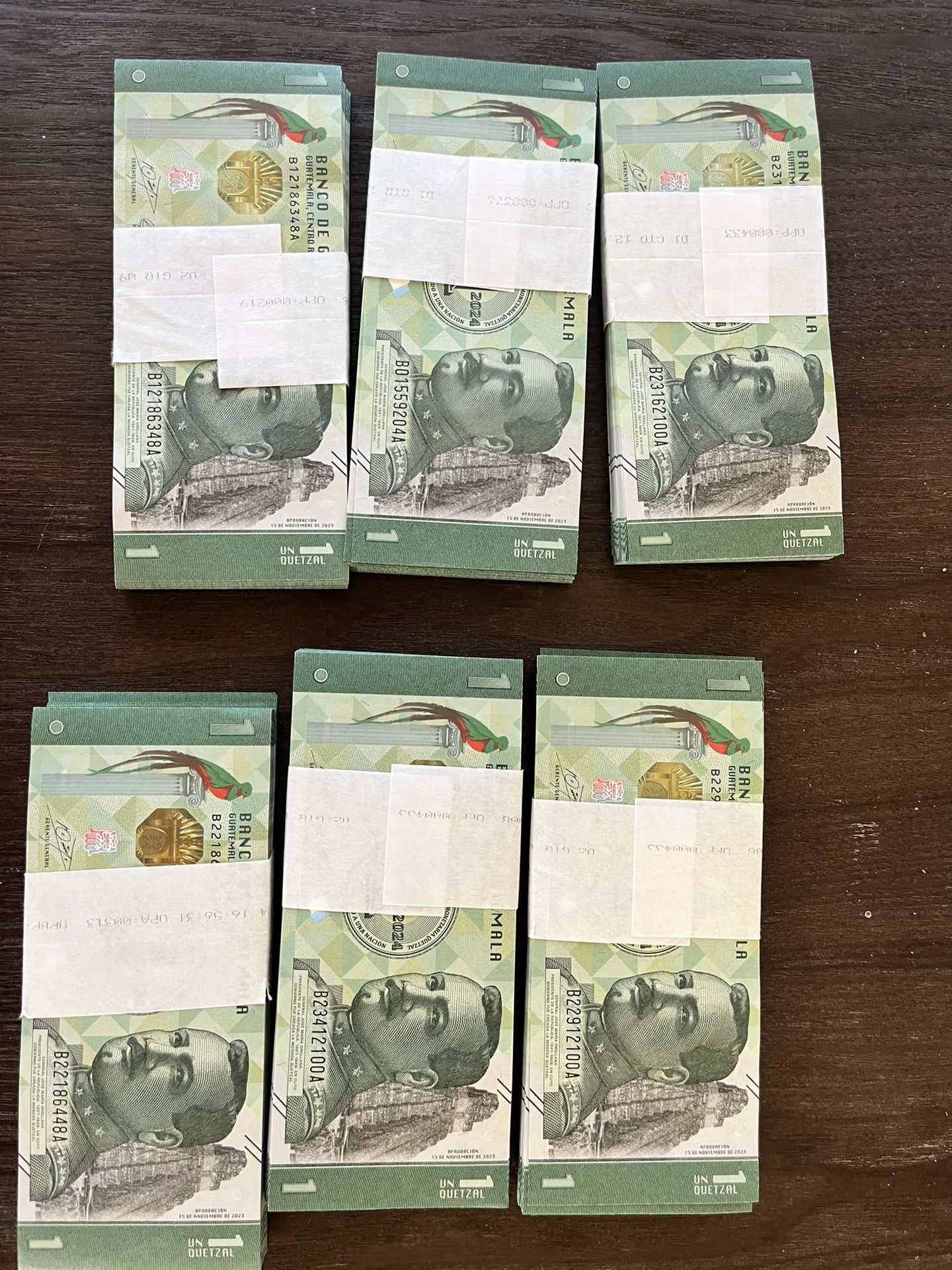 Guatemala, Lot 100 Pcs UNC Consecutive; Commemorative