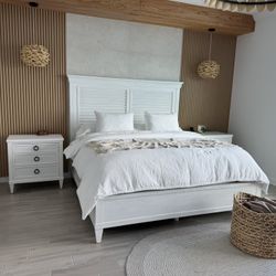 Tommy Bahama Ocean Breeze King Size Bedroom Set