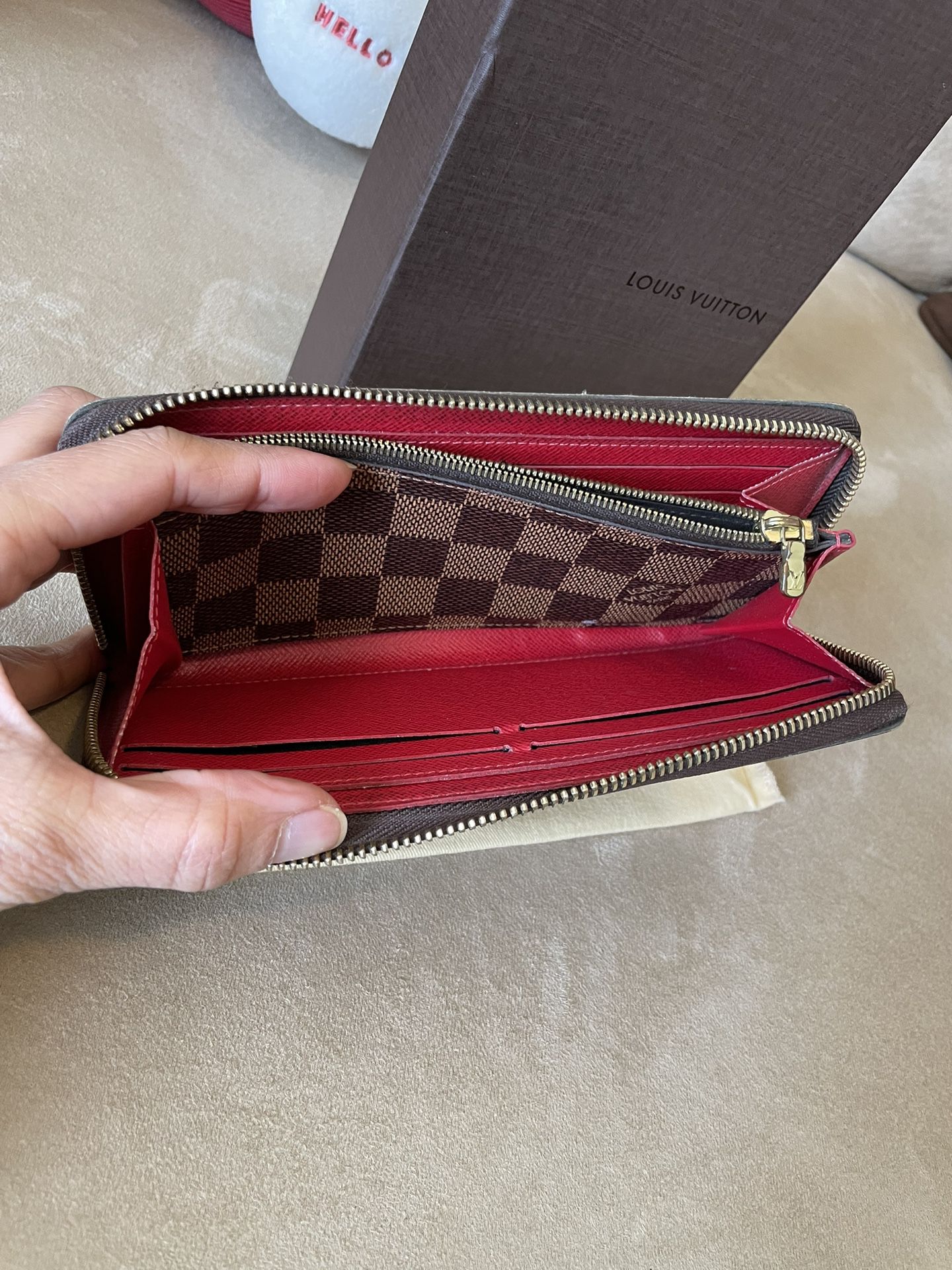 Louis Vuitton Damier Azur Clemence Zippy Long Wallet for Sale in Houston,  TX - OfferUp
