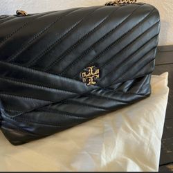 Tory Burch Black Quilted Flap Bag ! 