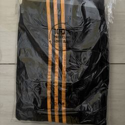 Size Large adidas pants 