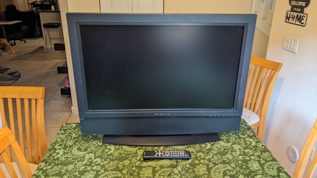 32 inch TV