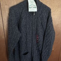 Men’s XL 100% Merino Wool Sweater