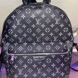 Men’s LV Discovery Backpack 