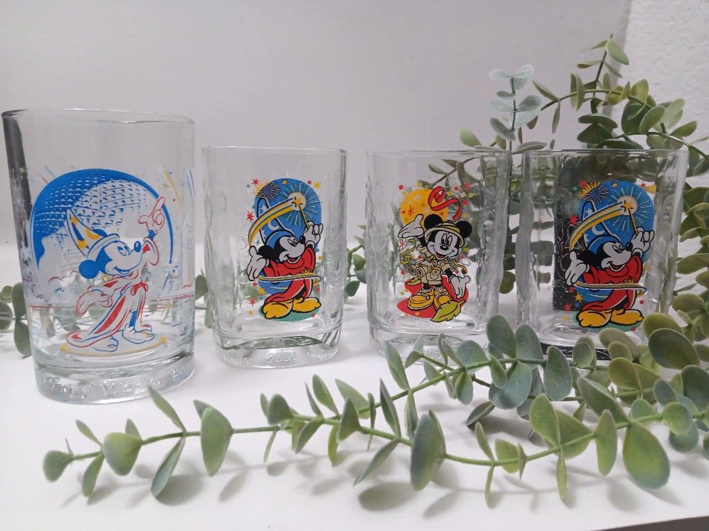 Disney Mickey Mouse Collectors 2000s Glass Set For SALE