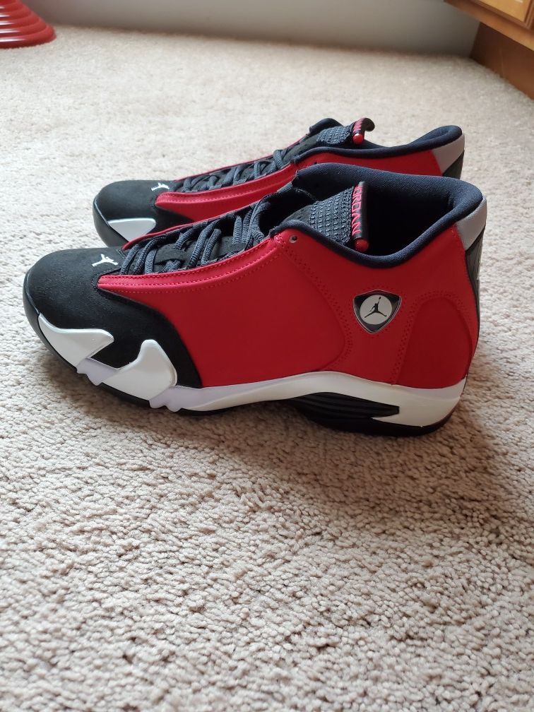 Jordan 14 Retro "Toro" size 9