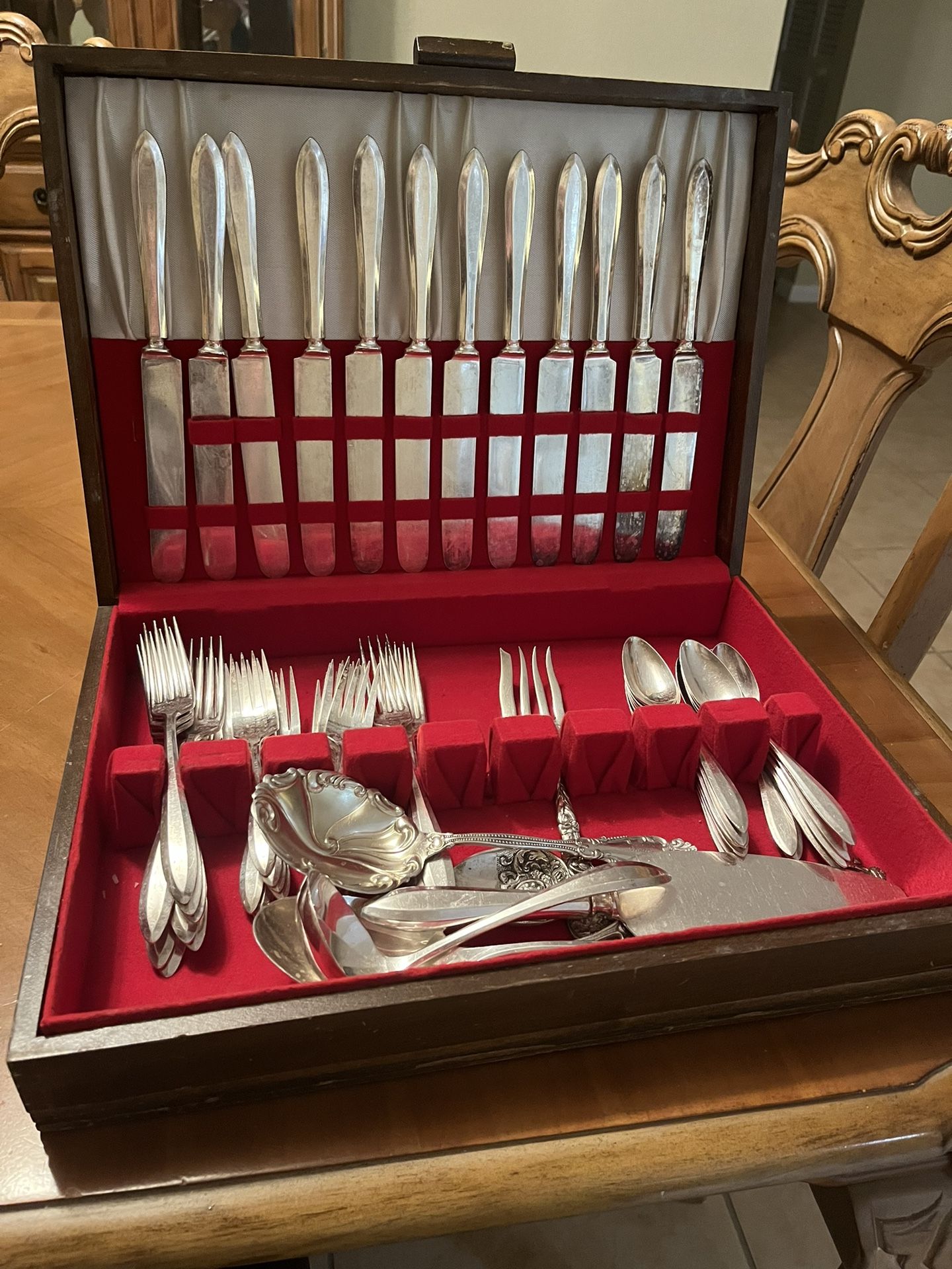 1930’s Silverware Set - Holmes And Edwards 