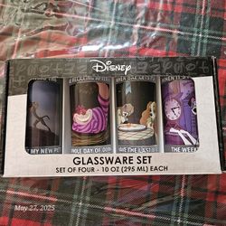 ‼️PLEASE READ DESCRIPTION‼️Disney Meme Glassware Set