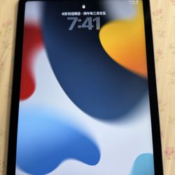 iPad Air 4th Gen - 64GB Gray - Like New Condition